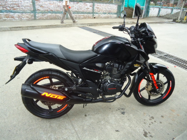 Venta Moto Honda Cb Invicta 150cc En Pereira 4433